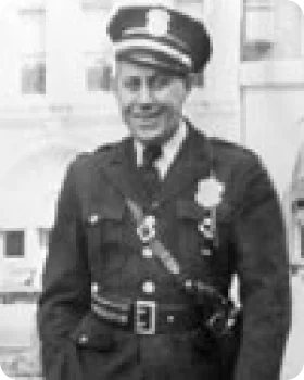 Photo of Officer Oscar Roberts