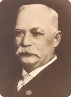 Photo of Chief Henry Hilbrecht